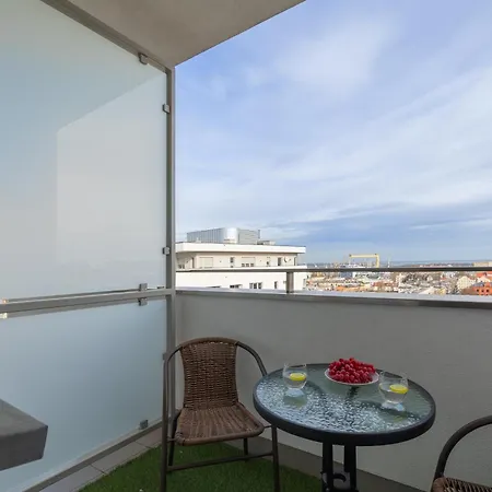 Апартаменты Raginisa Chic By Bookinghost