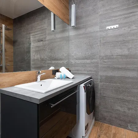 Raginisa Chic Apartment