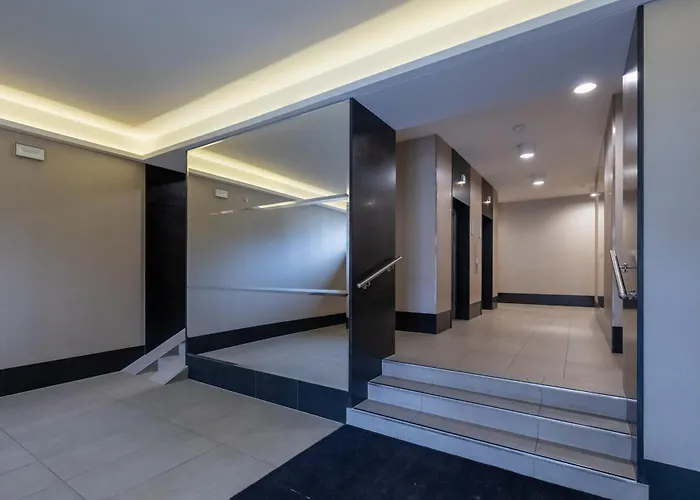 Raginisa Chic By Bookinghost Щецин